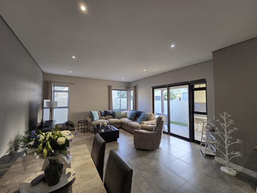 3 Bedroom Property for Sale in Groot Phesantekraal Estate Western Cape